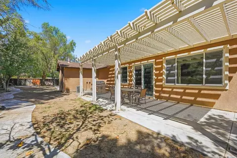 Exterior - 29255 Providence Rd, Temecula, CA 92591 photo 6 of 8