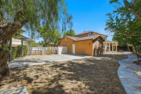 Exterior - 29255 Providence Rd, Temecula, CA 92591 photo 7 of 8