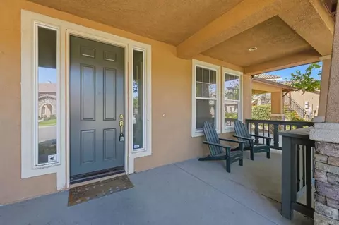 Exterior - 29255 Providence Rd, Temecula, CA 92591 photo 5 of 8