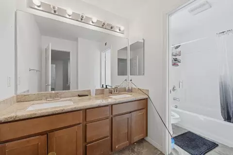 Bath - 29255 Providence Rd, Temecula, CA 92591 photo 2 of 4
