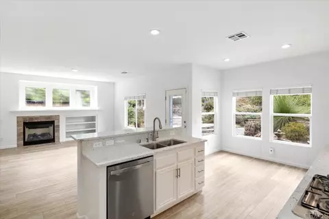 Living - 3173 Willow Tree Ln, Escondido, CA 92027 photo 8 of 9