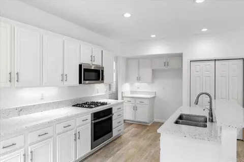 Kitchen - 3173 Willow Tree Ln, Escondido, CA 92027 photo 1 of 2
