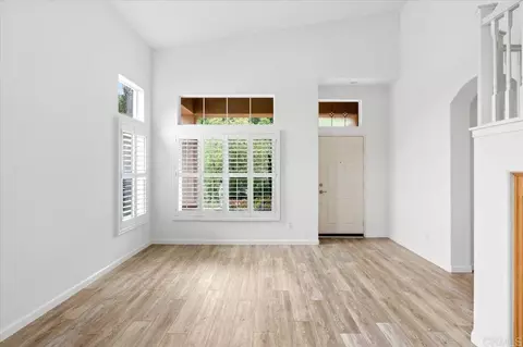 Living - 3173 Willow Tree Ln, Escondido, CA 92027 photo 6 of 9