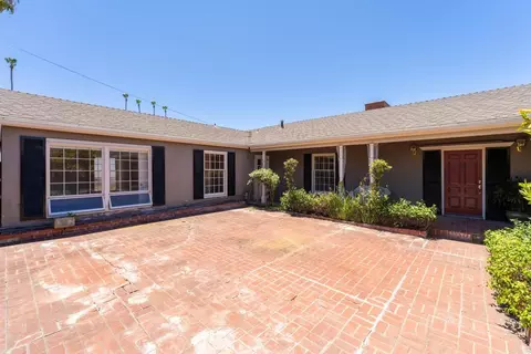 Exterior - 6530 Manana Pl, La Jolla, CA 92037 photo 3 of 11