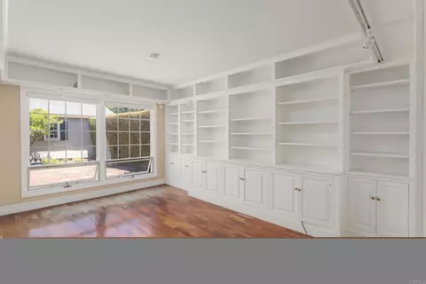 Living - 6530 Manana Pl, La Jolla, CA 92037 photo 8 of 8