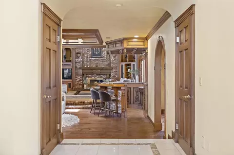 Entry Way - 36910 Pauba Rd, Temecula, CA 92592 photo 3 of 9