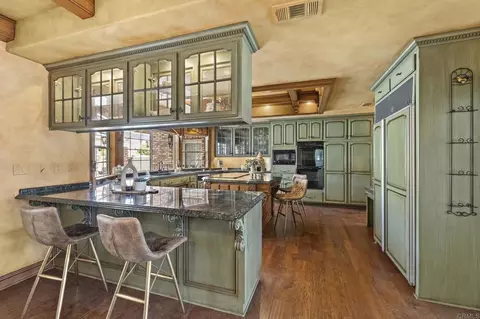 Kitchen - 36910 Pauba Rd, Temecula, CA 92592 photo 2 of 6