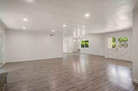 Living - 455 Filbert St, El Cajon, CA 92020 photo 4 of 7