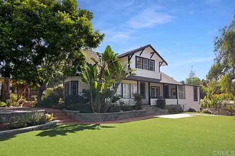 210 S Vine St, Fallbrook, CA 92028
