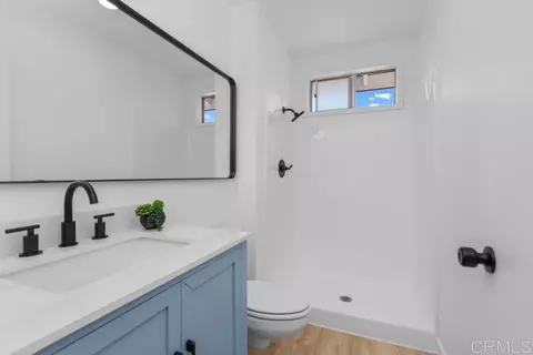 Bath - 667 Crescent Ln, Vista, CA 92084 photo 1 of 2