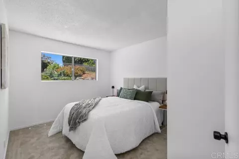 Bedroom - 667 Crescent Ln, Vista, CA 92084 photo 3 of 4