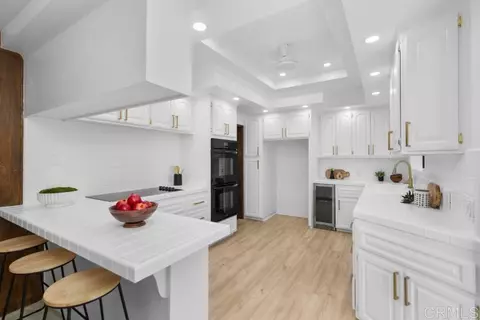 Kitchen - 667 Crescent Ln, Vista, CA 92084 photo 1 of 2