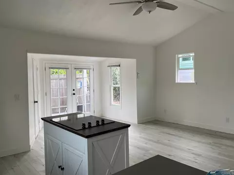 Living - 697 Ocean View Ave, Encinitas, CA 92024 photo 3 of 3