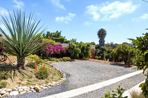 Exterior - 697 Ocean View Ave, Encinitas, CA 92024 photo 19 of 21