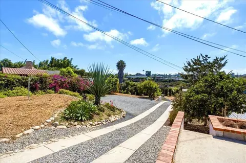 Exterior - 697 Ocean View Ave, Encinitas, CA 92024 photo 16 of 21