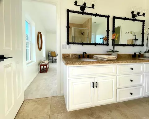 Bath - 4305 Manchester Ave, Encinitas, CA 92024 photo 8 of 10