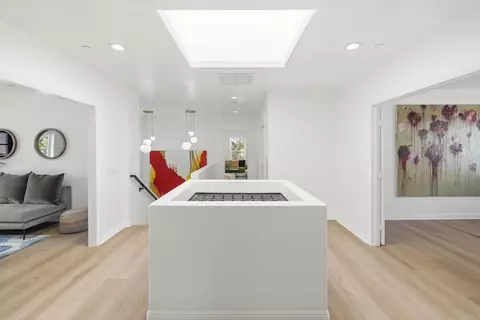 Entry Way - 4305 Manchester Ave, Encinitas, CA 92024 photo 8 of 9