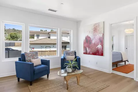 Living - 4305 Manchester Ave, Encinitas, CA 92024 photo 8 of 8
