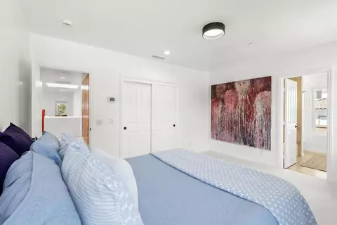 Bedroom - 4305 Manchester Ave, Encinitas, CA 92024 photo 5 of 9