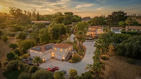 1865 Highgrove Dr, Escondido, CA 92027