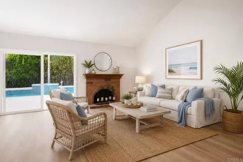 Living - 745 Black Hawk Cir, Vista, CA 92081 photo 2 of 4