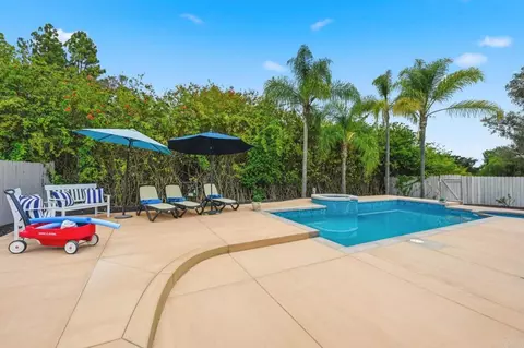 Exterior - 745 Black Hawk Cir, Vista, CA 92081 photo 9 of 13