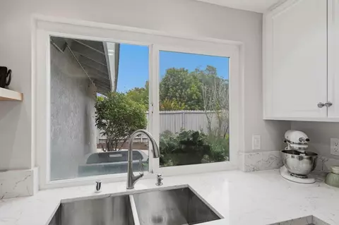 Kitchen - 745 Black Hawk Cir, Vista, CA 92081 photo 4 of 5