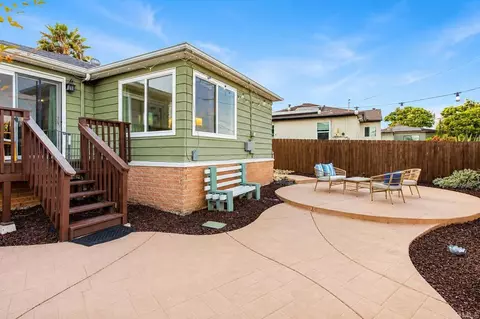 Exterior - 7212 Colony Rd, La Mesa, CA 91942 photo 3 of 4
