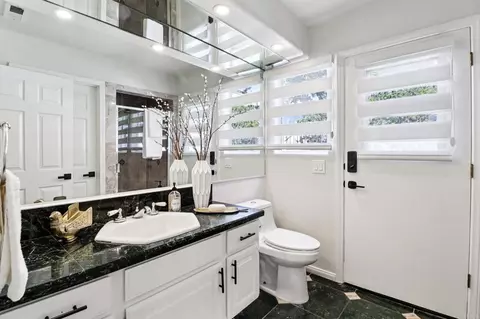 Bath - 4923 Amador Dr, Oceanside, CA 92056 photo 3 of 3