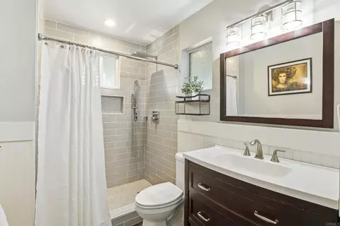 Bath - 10029 Via Leslie, Santee, CA 92071 photo 2 of 3