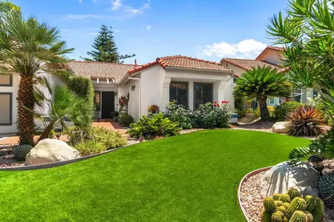 2587 Magellan Ln, Vista, CA 92081