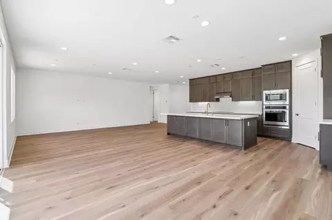Living - 3147 Smith Pl, Escondido, CA 92027 photo 1 of 4