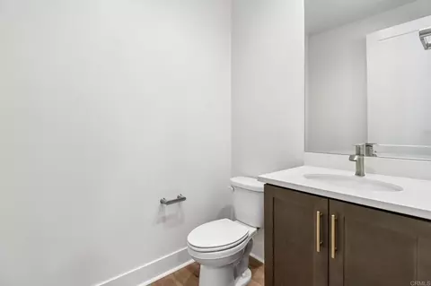Bath - 3147 Smith Pl, Escondido, CA 92027 photo 7 of 7