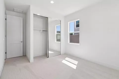 Bedroom - 3147 Smith Pl, Escondido, CA 92027 photo 6 of 9