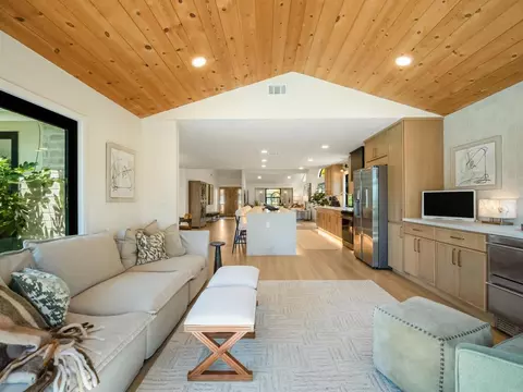 Living - 3985 Syme Dr, Carlsbad, CA 92008 photo 7 of 7