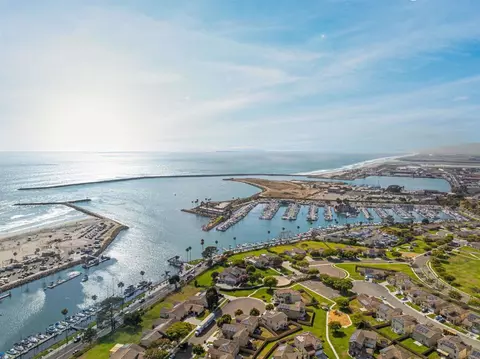 1200 Harbor Dr N #4B, Oceanside, CA 92054