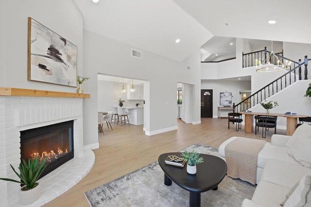 2262 Vista Valley Ln, Vista, CA 92084