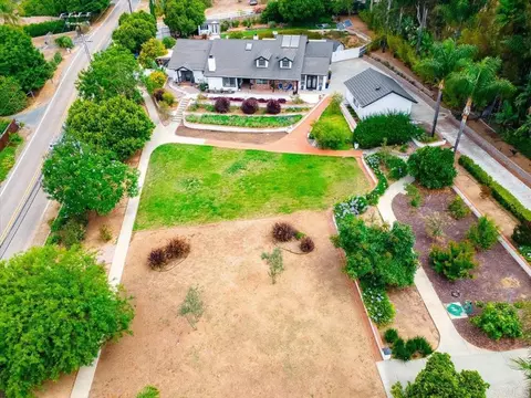 View/Area - 2794 Alta Vista Dr, Fallbrook, CA 92028 photo 1 of 4