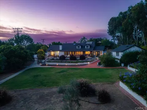Exterior - 2794 Alta Vista Dr, Fallbrook, CA 92028 photo 2 of 17
