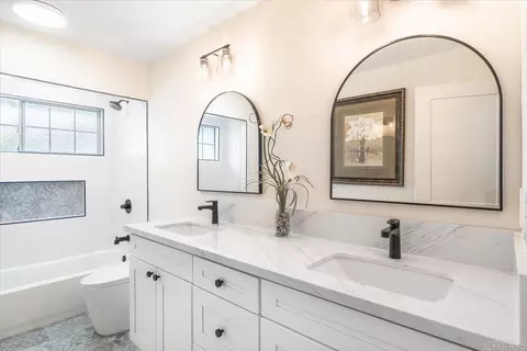 Bath - 2794 Alta Vista Dr, Fallbrook, CA 92028 photo 4 of 6