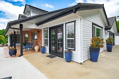 Exterior - 2794 Alta Vista Dr, Fallbrook, CA 92028 photo 8 of 17