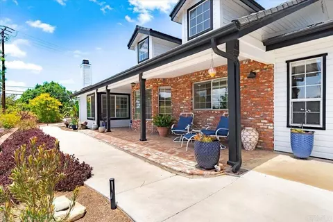 Exterior - 2794 Alta Vista Dr, Fallbrook, CA 92028 photo 6 of 17