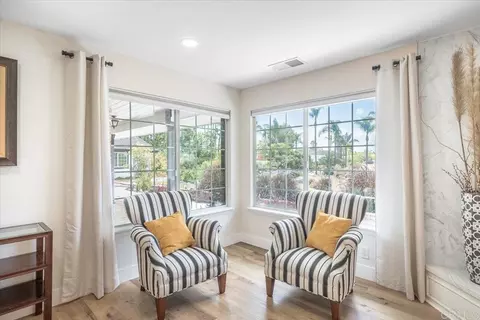 Living - 2794 Alta Vista Dr, Fallbrook, CA 92028 photo 4 of 4