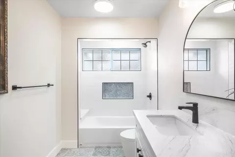 Bath - 2794 Alta Vista Dr, Fallbrook, CA 92028 photo 5 of 6