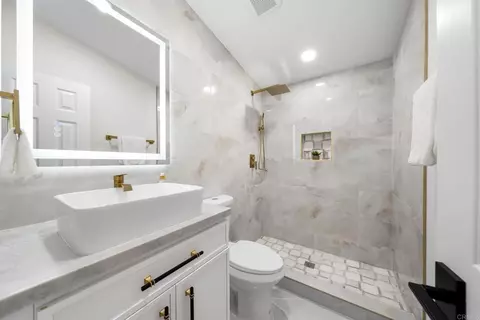 Bath - 13824 Powers Rd, Poway, CA 92064 photo 1 of 2