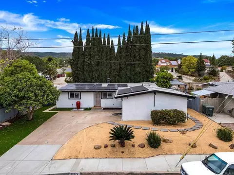 View/Area - 13824 Powers Rd, Poway, CA 92064 photo 1 of 6