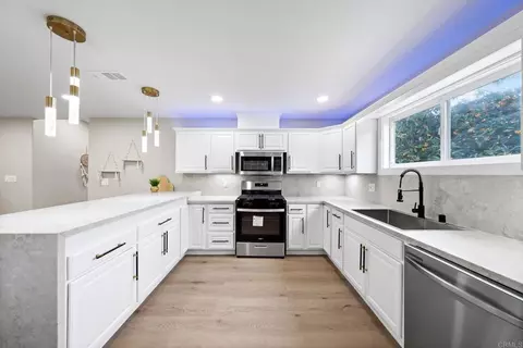Kitchen - 13824 Powers Rd, Poway, CA 92064 photo 2 of 4