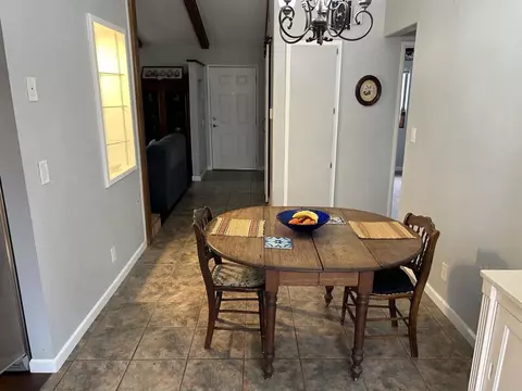 Dining - 18461 Santa Anita St, Tehachapi, CA 93561 photo 1 of 3
