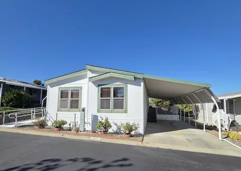 525 W El Norte Pkwy #202, Escondido, CA 92026