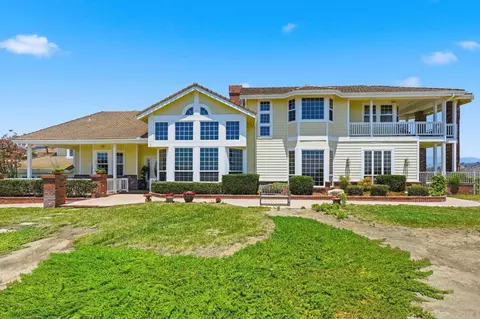 2292 Dos Lomas, Fallbrook, CA 92028 photo 5